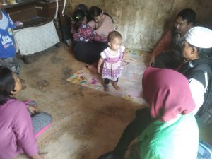 Bersama Mahasiswa IAIN Syekh Nurjati Cirebon Peserta KKN Kepala Desa Kembali Mensosialisasi Gerakan Kembali Bersekolah