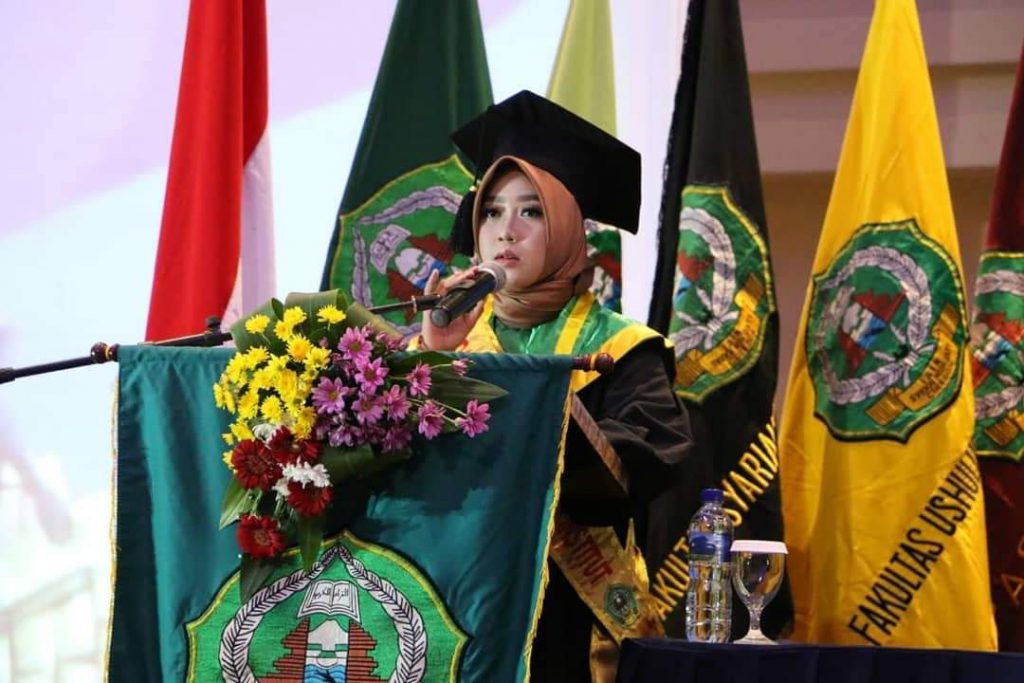 Uyunul Ilmi, Wisudawati Lulusan AFI Raih Predikat Terbaik Institut
