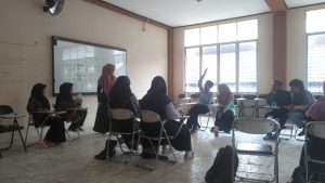 Lomba Debat Bahasa Inggris Kegiatan Festival Seni, Budaya Dan Keilmuan Fakultas Ilmu Tarbiyah Dan Keguruan Iain Syekh Nurjati Cirebon Tahun 2019