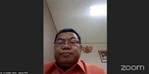 Dr. H. Farihin, M. Pd. Dekan Fakultas Ilmu Tarbiyah dan Keguruan IAIn Syekh Nurjati Cirebon Membuka Acara Web Seminar Nasional Jurusan Pendidikan Islam Anak Usia Dini
