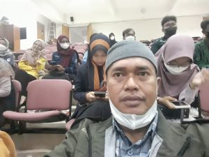 Staf Jurusan Pendidikan Islam Anak Usia Dini Fakultas Ilmu Tarbiyah dan Keguruan IAIN Syekh Nurjati Cirebon dan Mahasiswa Fakultas Ilmu Tarbiyah dan Keguruan IAIN Syekh Nurjati Cirebon Dalam Study Komparatif Ormawa FITK UIN Sunan Kalijaga Yogyakarta Dengan Ormawa FITK IAIN Syekh Nurjati Cirebon.