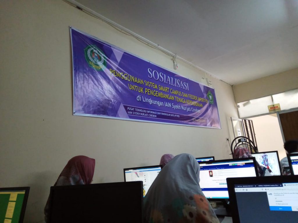 Tendik Ikuti Sosialisasi Penggunaan Sistem Smart Campus dan Feeder Importer