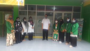 Penyerahan Mahasiswa Jurusan Pendidikan Islam Anak Usia Dini Fakultas Ilmu Tarbiyah dan Keguruan Didampingi Oleh Dosen Pembimbing H. Jajang Aisyul Muzakki M. Pd.I Dalam Kegiatan Pengenalan Lapangan Prasekolah Peserta PLP PIAUD Al-Washliyah Kab. Cirebon.