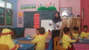 Dosen Pembimbing Lapangan, Guru Pamong dan Mahasiswa Program Lapangan Prasekolah Jurusan Pendidikan Islam Anak Usia Dini