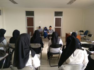 Ketua Jurusan Membuka Acara Seminar Proposal