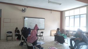 Lomba Debat Bahasa Inggris Kegiatan Festival Seni, Budaya Dan Keilmuan Fakultas Ilmu Tarbiyah Dan Keguruan Iain Syekh Nurjati Cirebon Tahun 2019