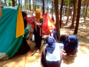 Ramah Tamah dan Outbond Mahasiswa Baru Jurusan Pendidikan Islam Anak Usia Dini IAIN Syekh Nurjati Cirebon