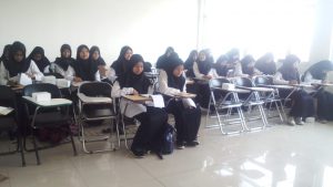 Orientasi Mahasiswa Baru Fakultas Ilmu Tarbiyah dan Keguruan dengan Ngaji Kitab Wa Ta’lim.