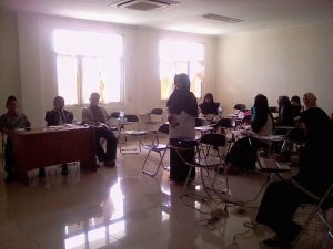 Mahasiswa Menjelas Isi dari Propsal Penelitian