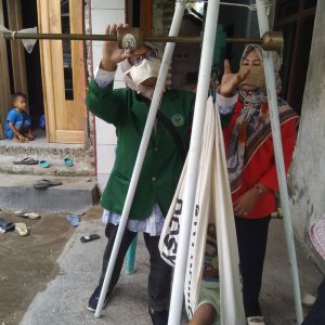 Hari ke 9 KKN-DR Kegiatan Posyandu Ibu- Ibu PKK Bersama Ishmatul Maula Mahasiswa Jurusan Pendidikan Islam Anak Usia Dini fakultas Ilmu Tarbiyah dan Keguruan IAIN Syekh Nurjati Cirebon